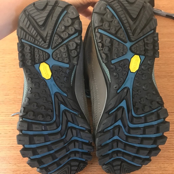 Merrell High-Top Waterproof Hiking Boots! - Picture 3 of 4